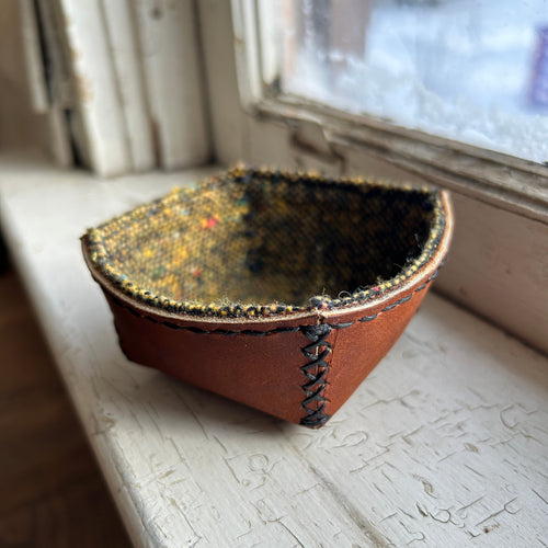 Tiny Leather Ring Dish