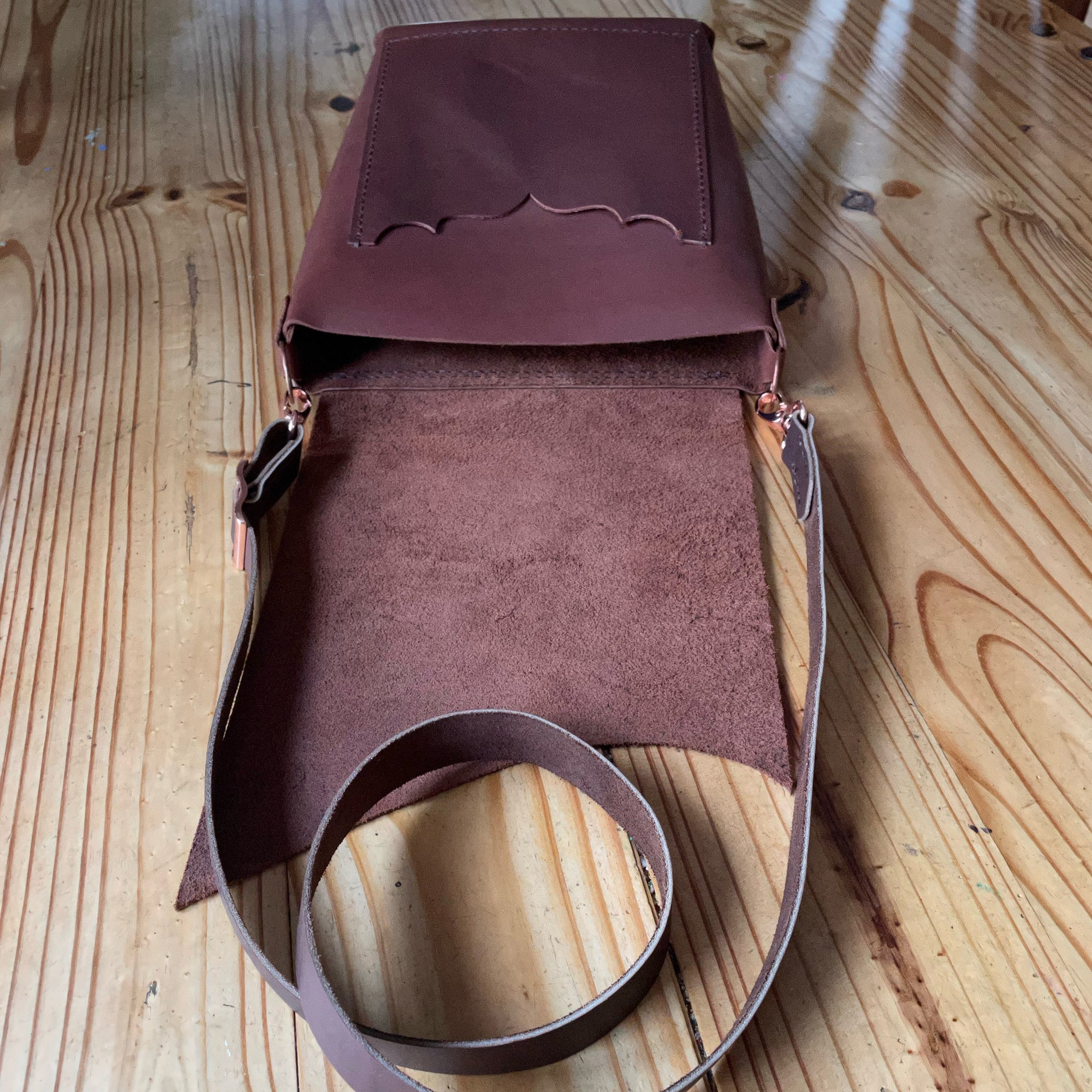 Handmade Leather Coin Pouch - Grommet's Leathercraft